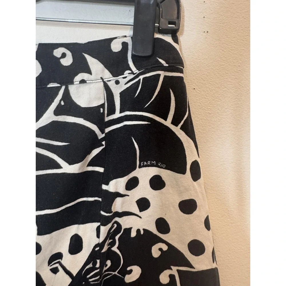 Farm Rio Shorts Womens Medium Black Animal Print Pleated Chino Casual Summer - Picture 9 of 12